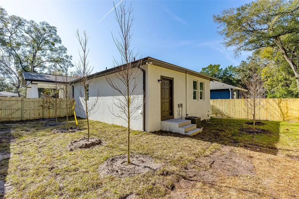 113 W Elm Street Tampa FL 33604