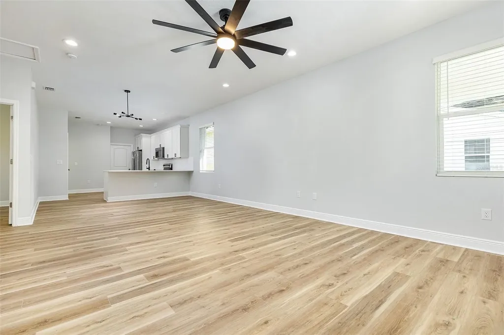 113 W Elm Street Tampa FL 33604