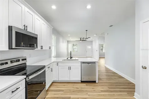 113 W Elm Street Tampa FL 33604