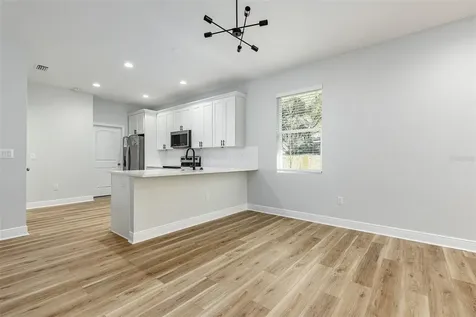 113 W Elm Street Tampa FL 33604
