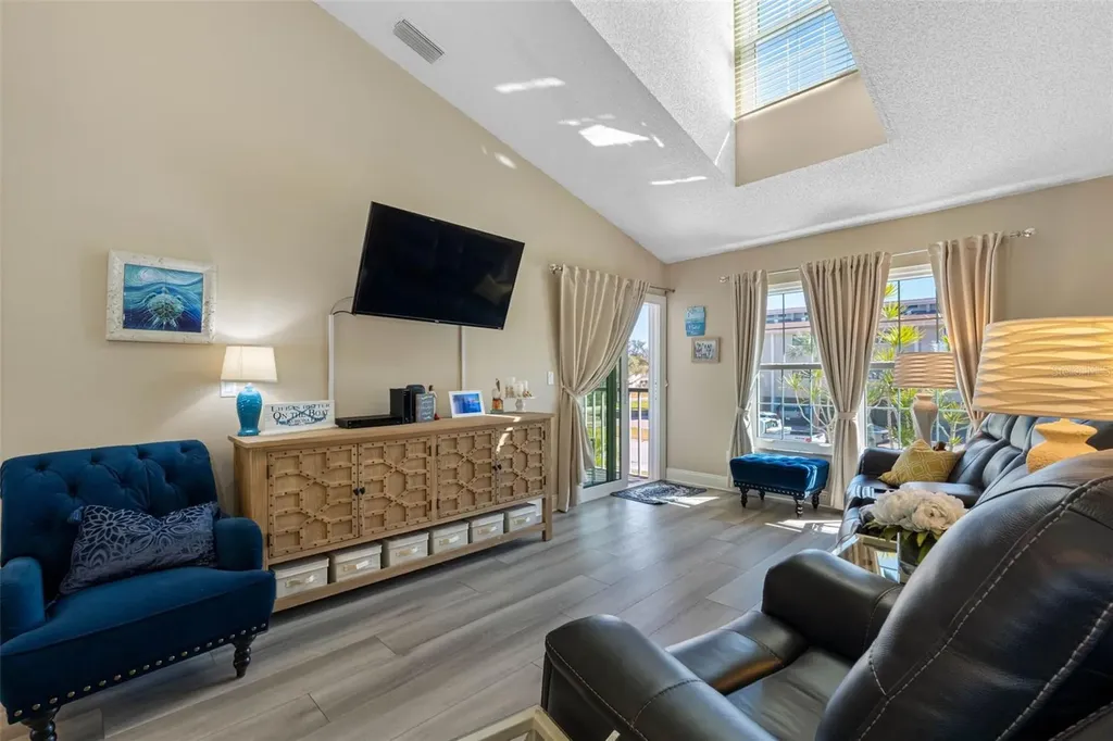 193 Sun Isle Circle Treasure Island FL 33706