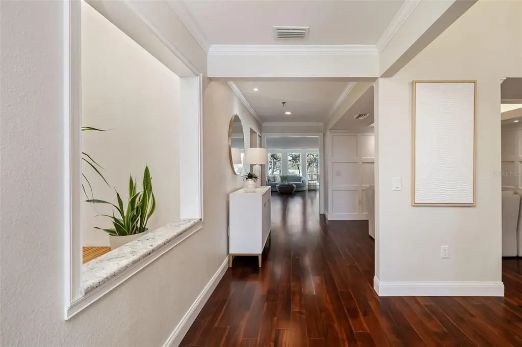 2195 Harbourside Drive Longboat Key FL 34228