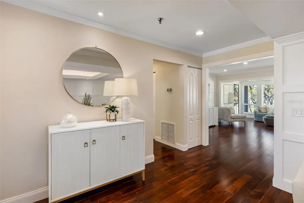 2195 Harbourside Drive Longboat Key FL 34228