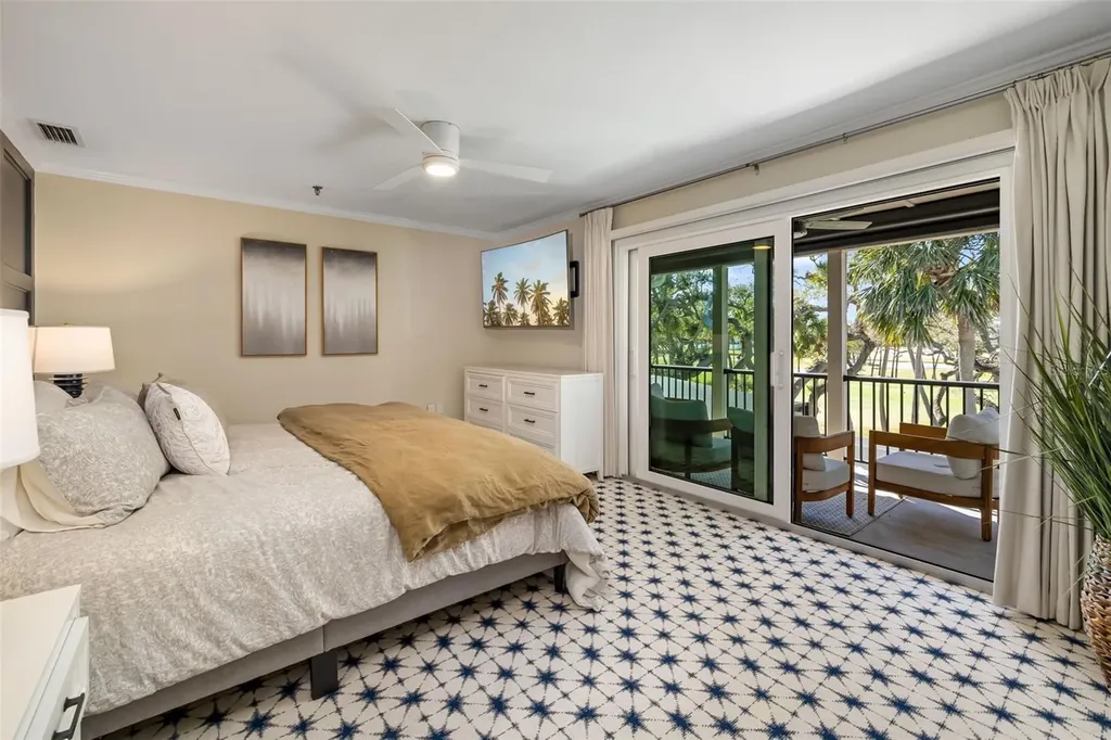 2195 Harbourside Drive Longboat Key FL 34228