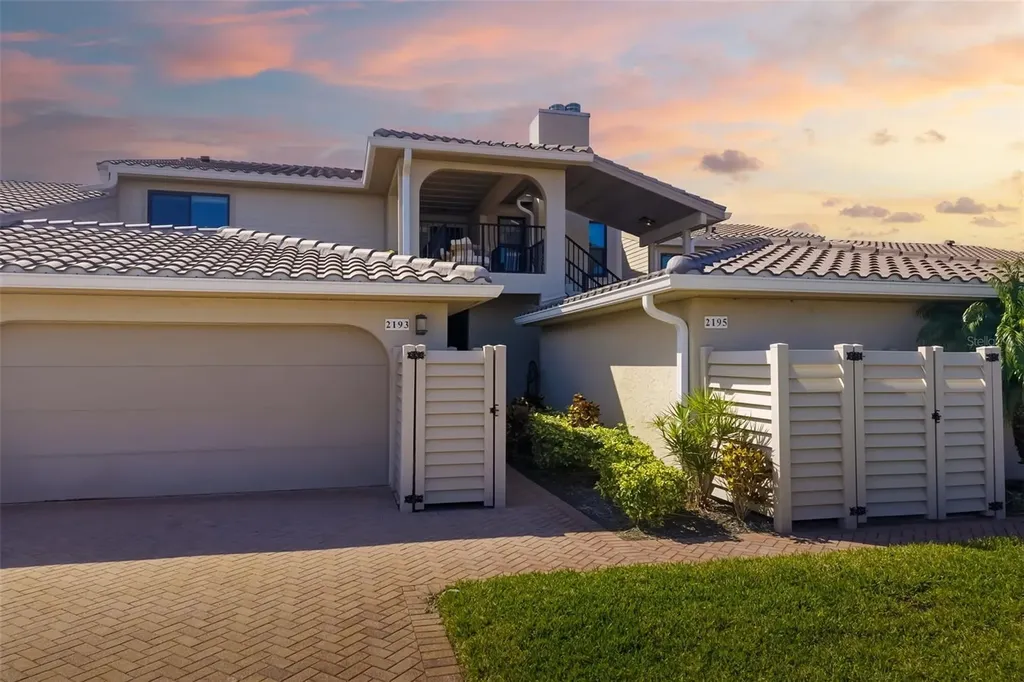 2195 Harbourside Drive Longboat Key FL 34228
