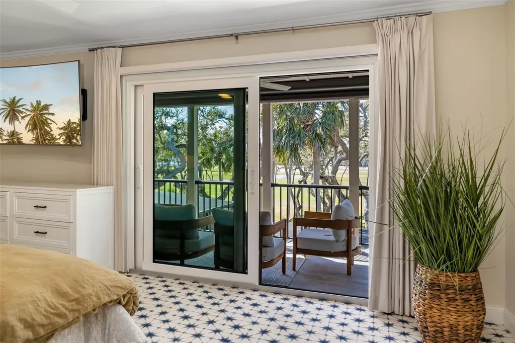 2195 Harbourside Drive Longboat Key FL 34228