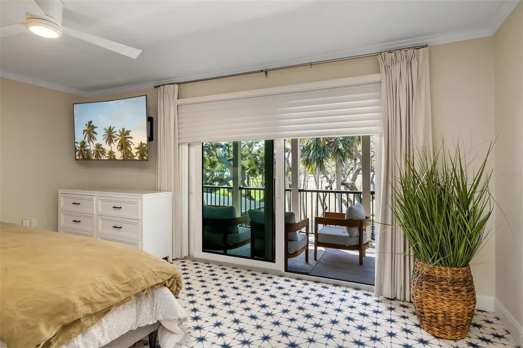 2195 Harbourside Drive Longboat Key FL 34228