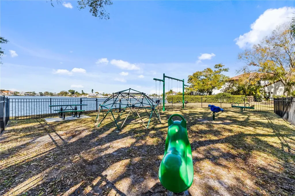 5937 Bayside Key Drive Tampa FL 33615