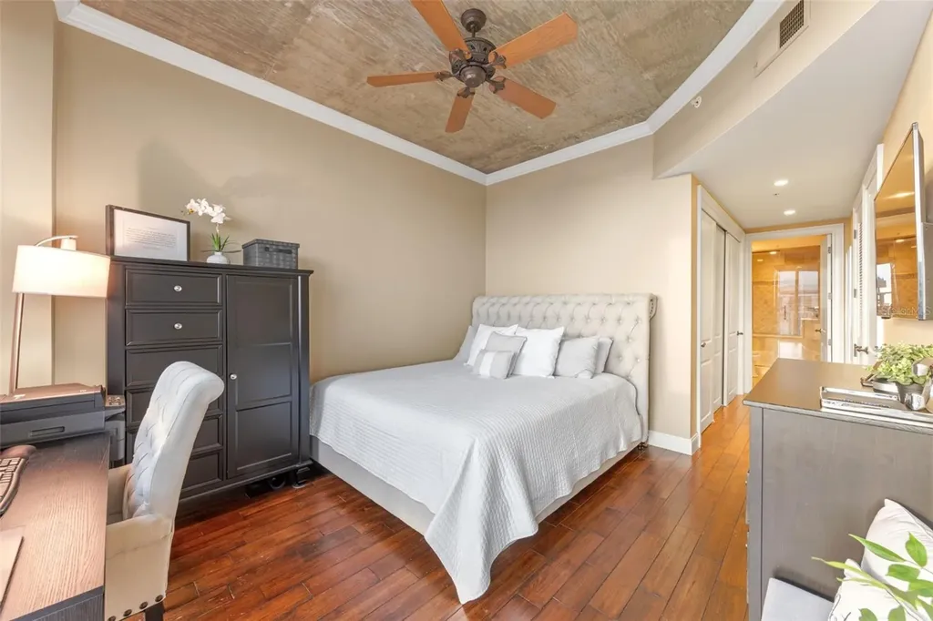 155 S Court Avenue Orlando FL 32801