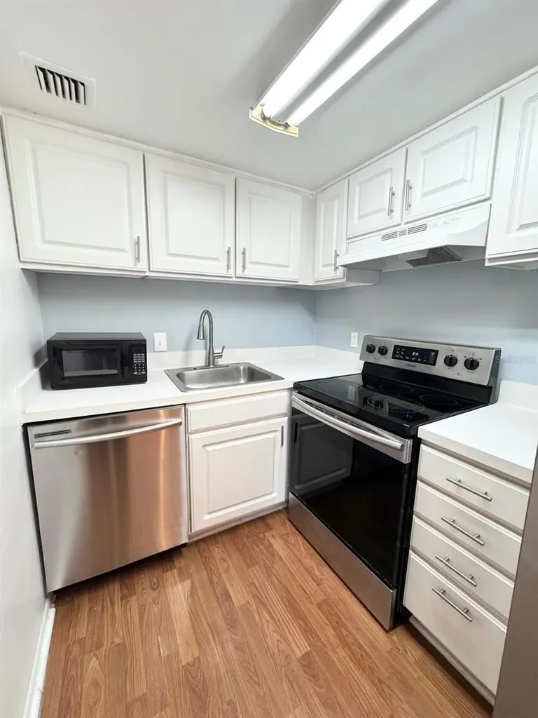 2535 N Alafaya Trail Orlando FL 32826