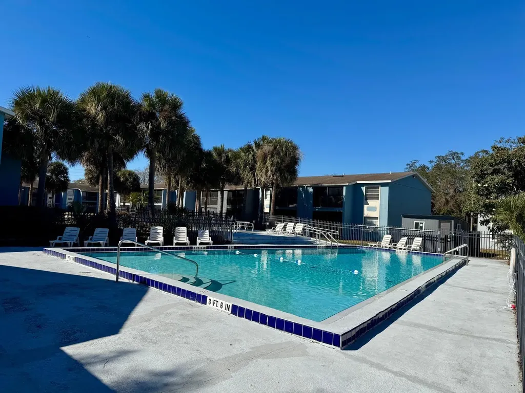 2535 N Alafaya Trail Orlando FL 32826