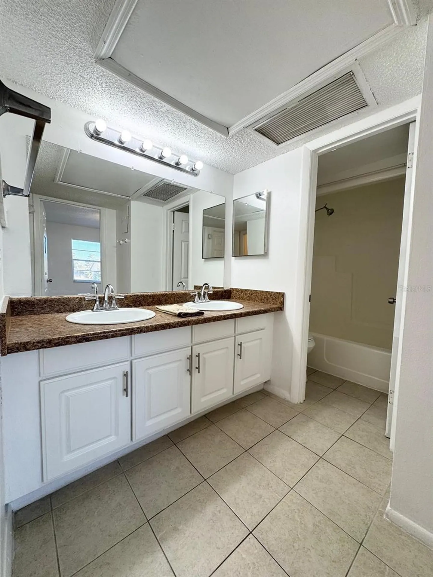 2535 N Alafaya Trail Orlando FL 32826