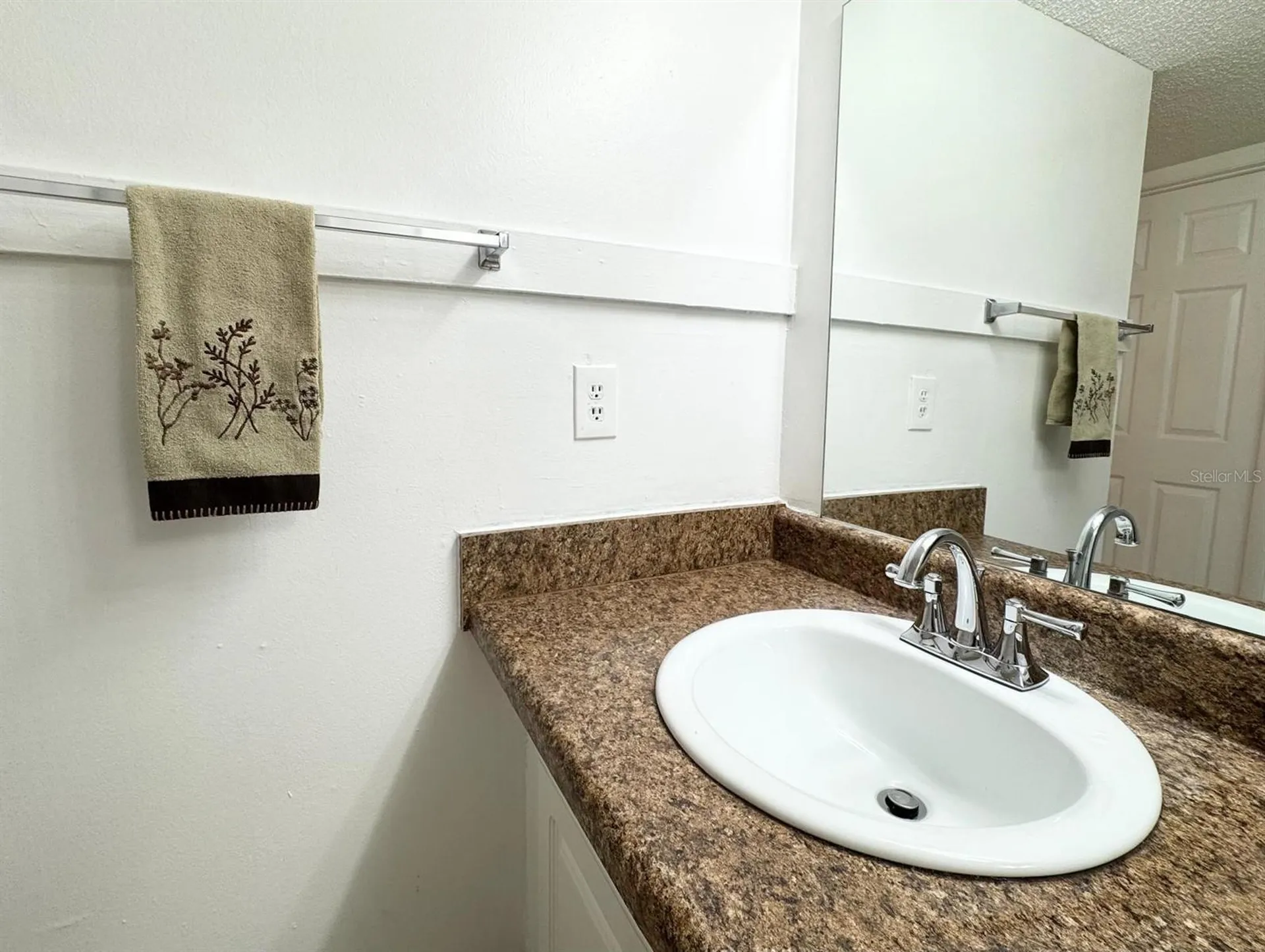 2535 N Alafaya Trail Orlando FL 32826