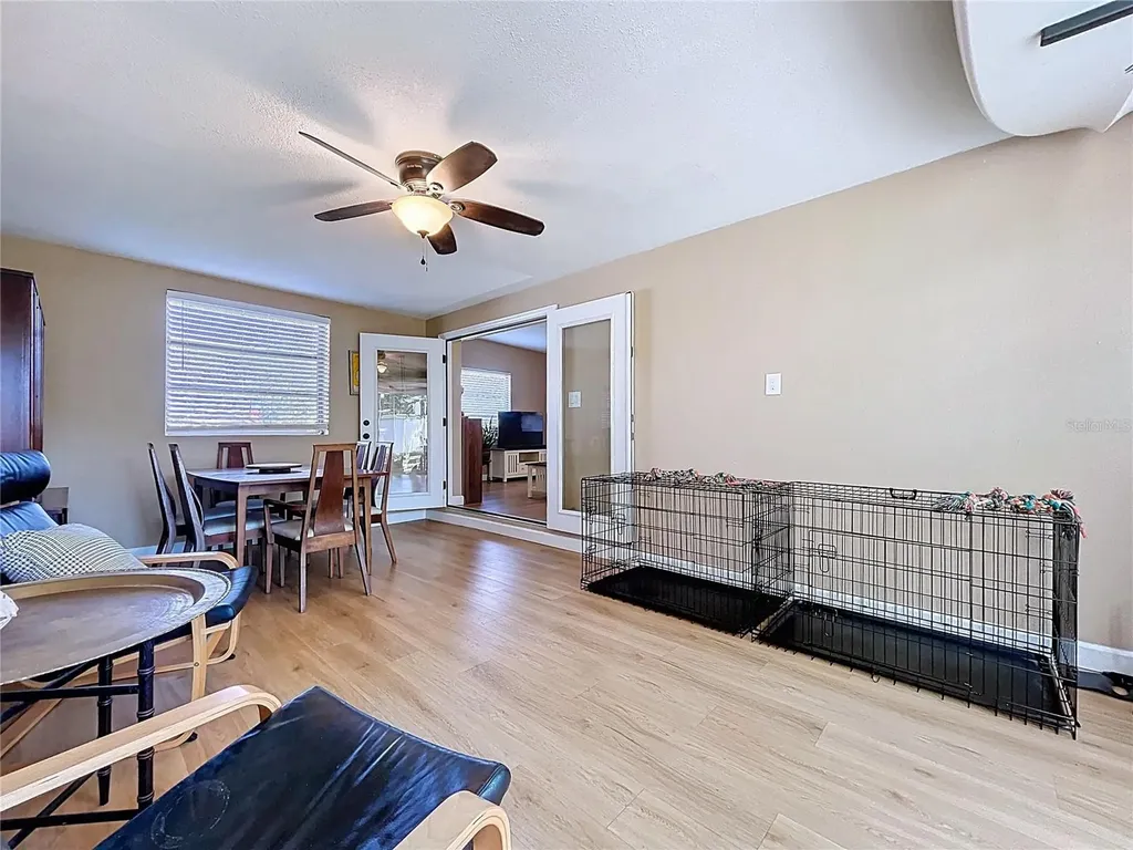 4042 Arkansas Avenue NE St Petersburg FL 33703