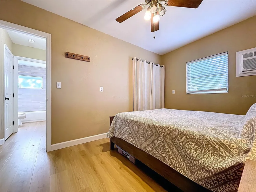 4042 Arkansas Avenue NE St Petersburg FL 33703