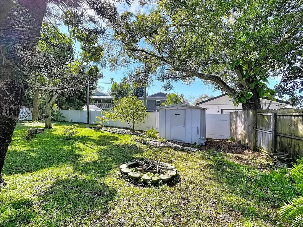 4042 Arkansas Avenue NE St Petersburg FL 33703