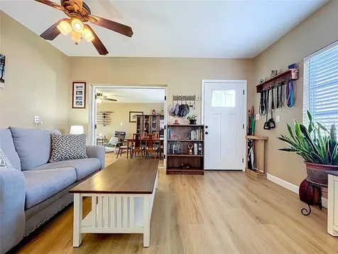 4042 Arkansas Avenue NE St Petersburg FL 33703