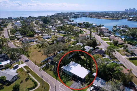 4042 Arkansas Avenue NE St Petersburg FL 33703