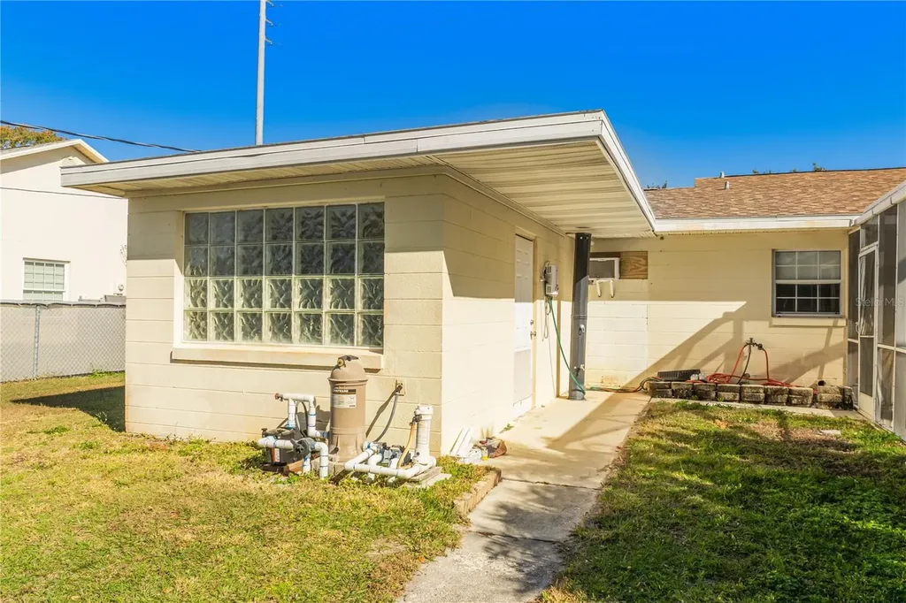 1740 Neptune Road Kissimmee FL 34744