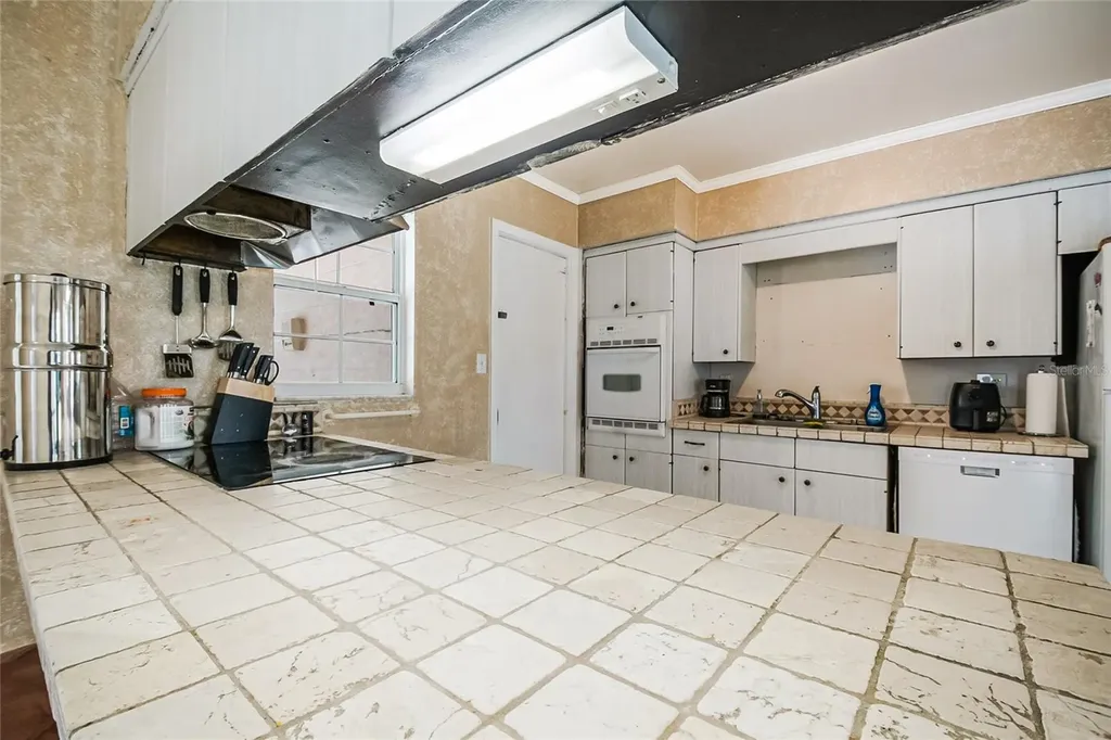 1740 Neptune Road Kissimmee FL 34744