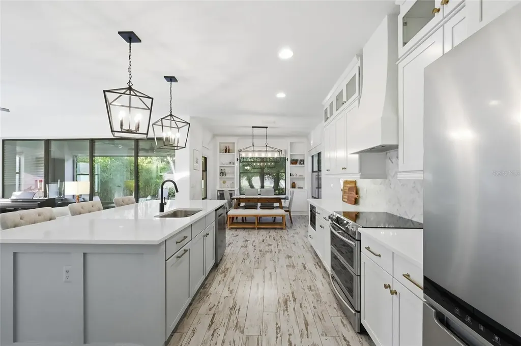 1033 Wilks Avenue Orlando FL 32809