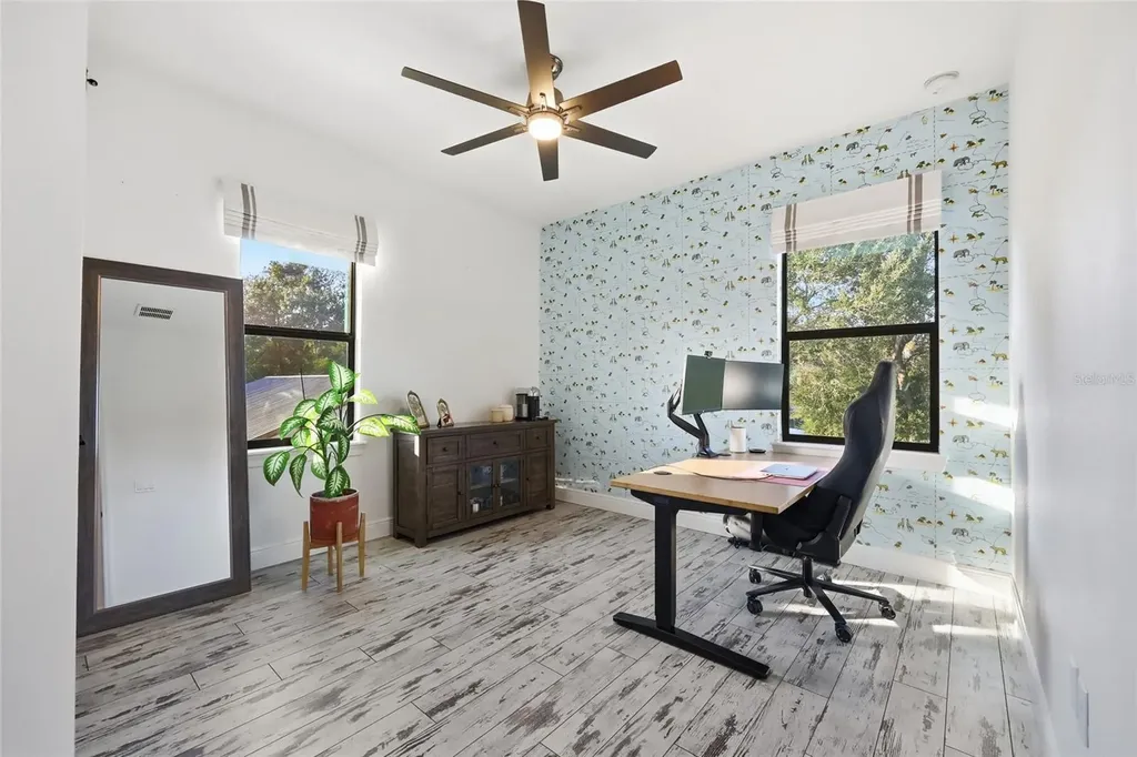 1033 Wilks Avenue Orlando FL 32809