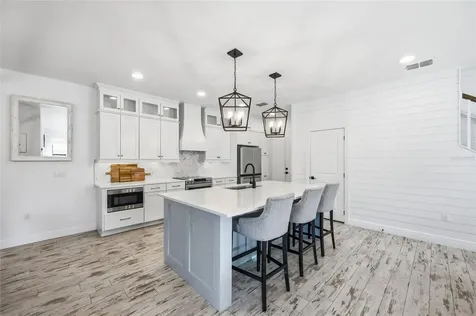 1033 Wilks Avenue Orlando FL 32809