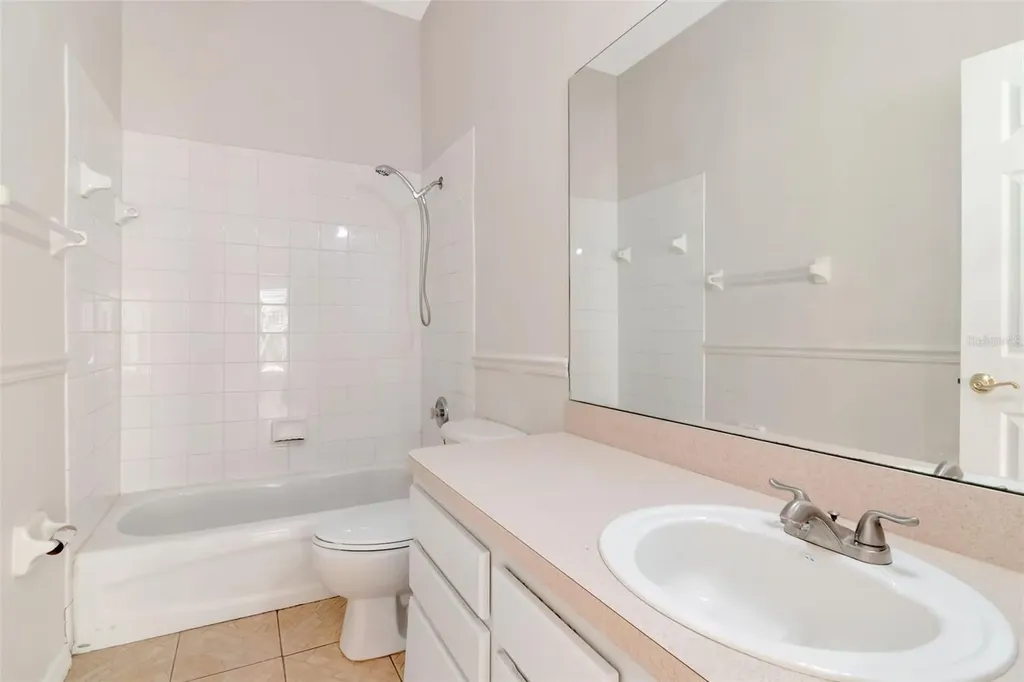 18832 Duquesne Drive Tampa FL 33647