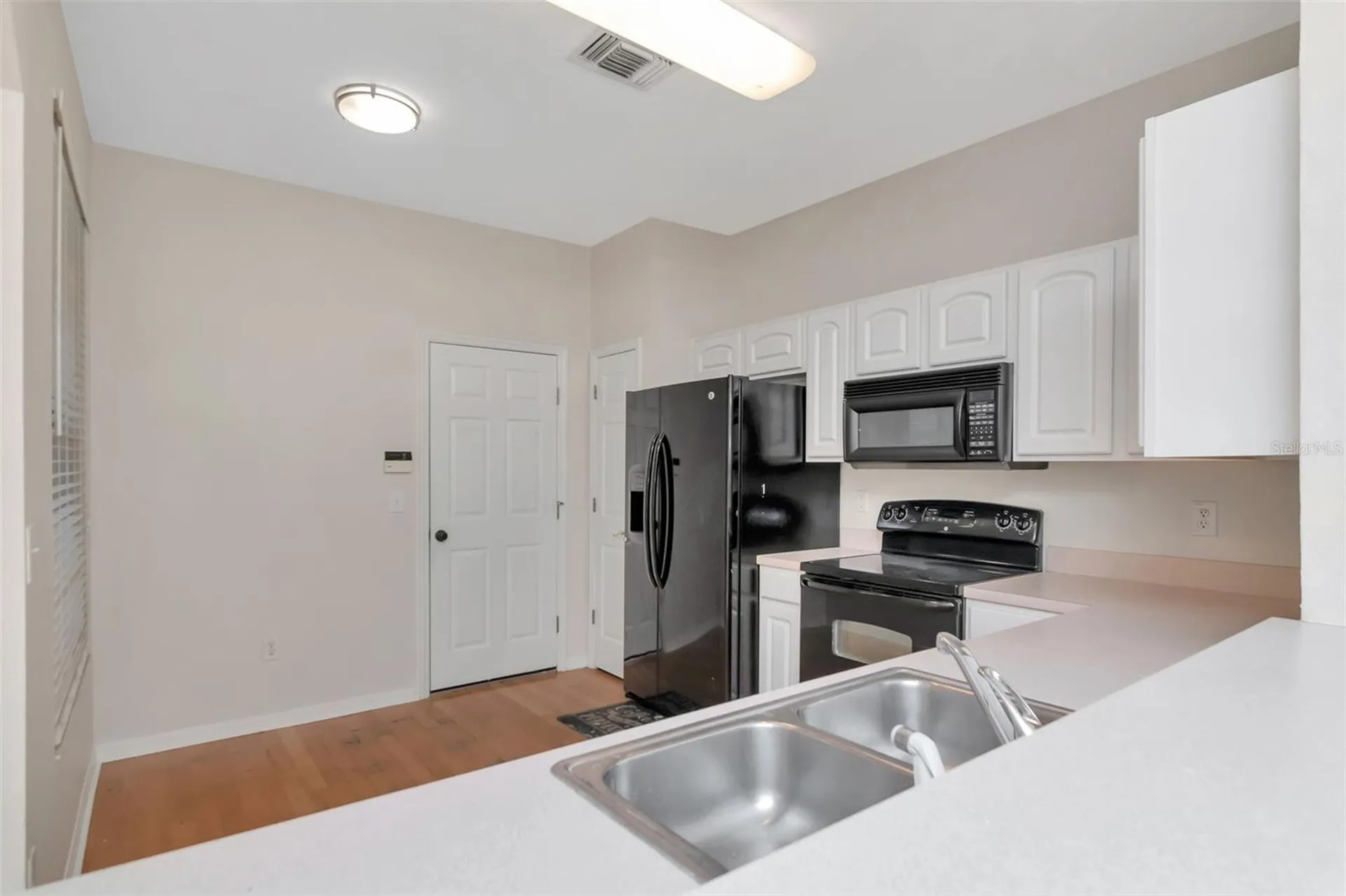 18832 Duquesne Drive Tampa FL 33647