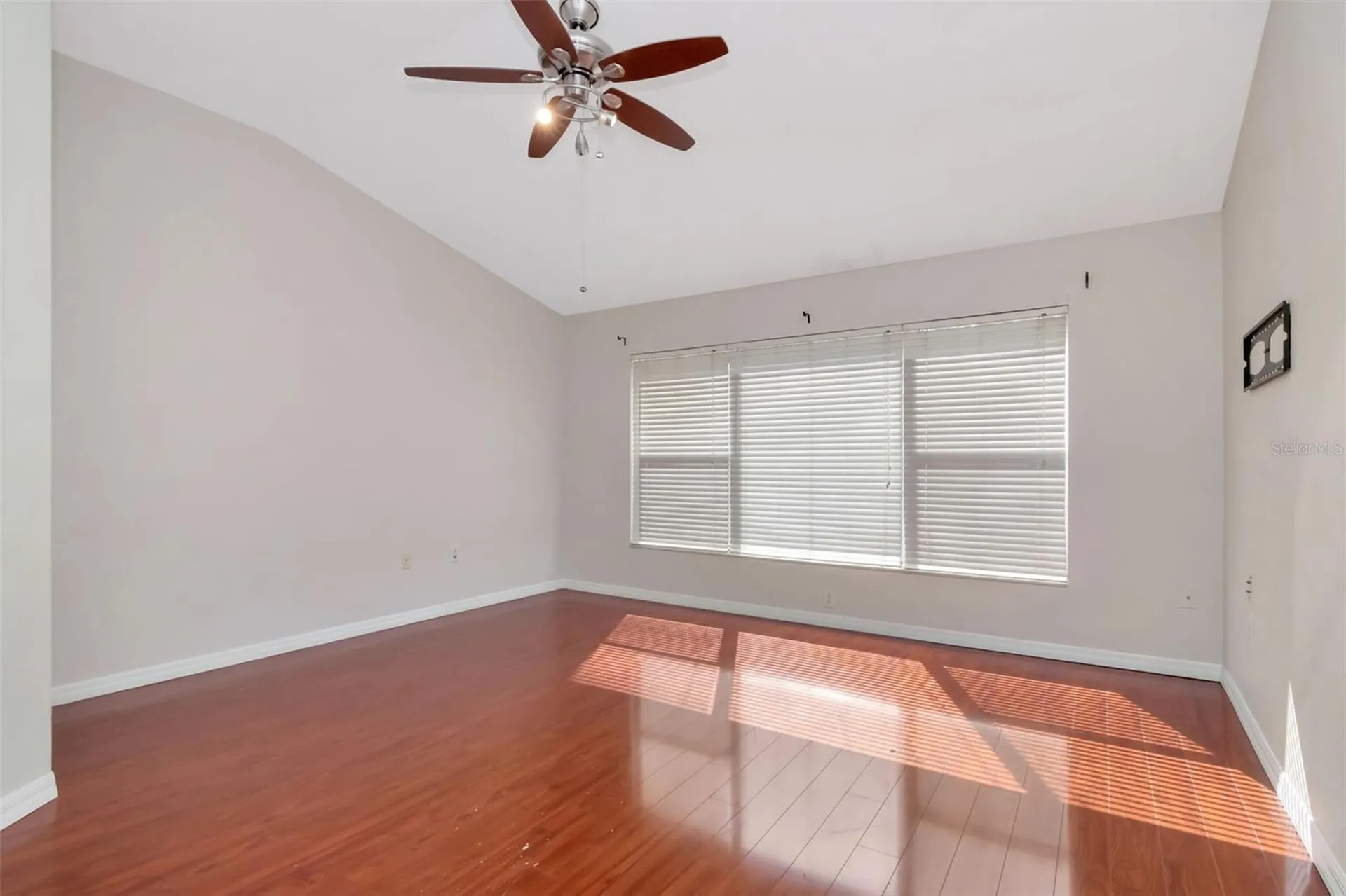 18832 Duquesne Drive Tampa FL 33647