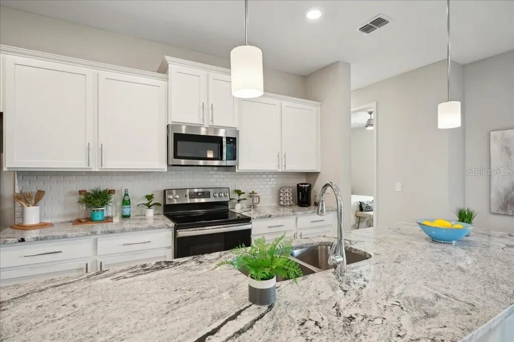 31 Burning View Lane Palm Coast FL 32137