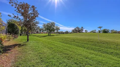 4062 Caddie Drive E Bradenton FL 34203