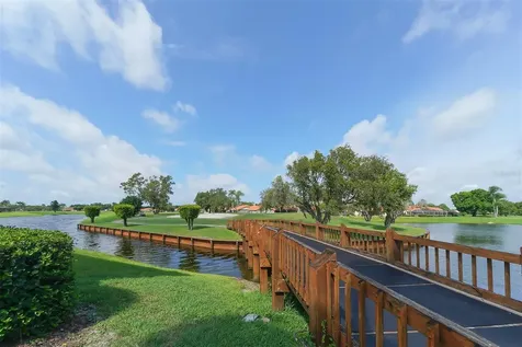 4062 Caddie Drive E Bradenton FL 34203