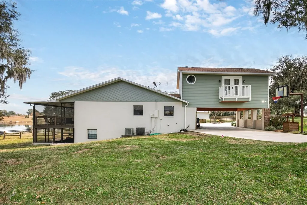 17025 Peru Road Umatilla FL 32784