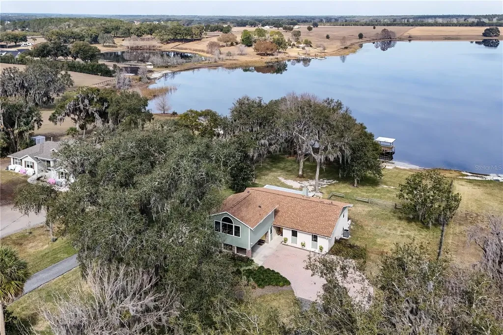 17025 Peru Road Umatilla FL 32784