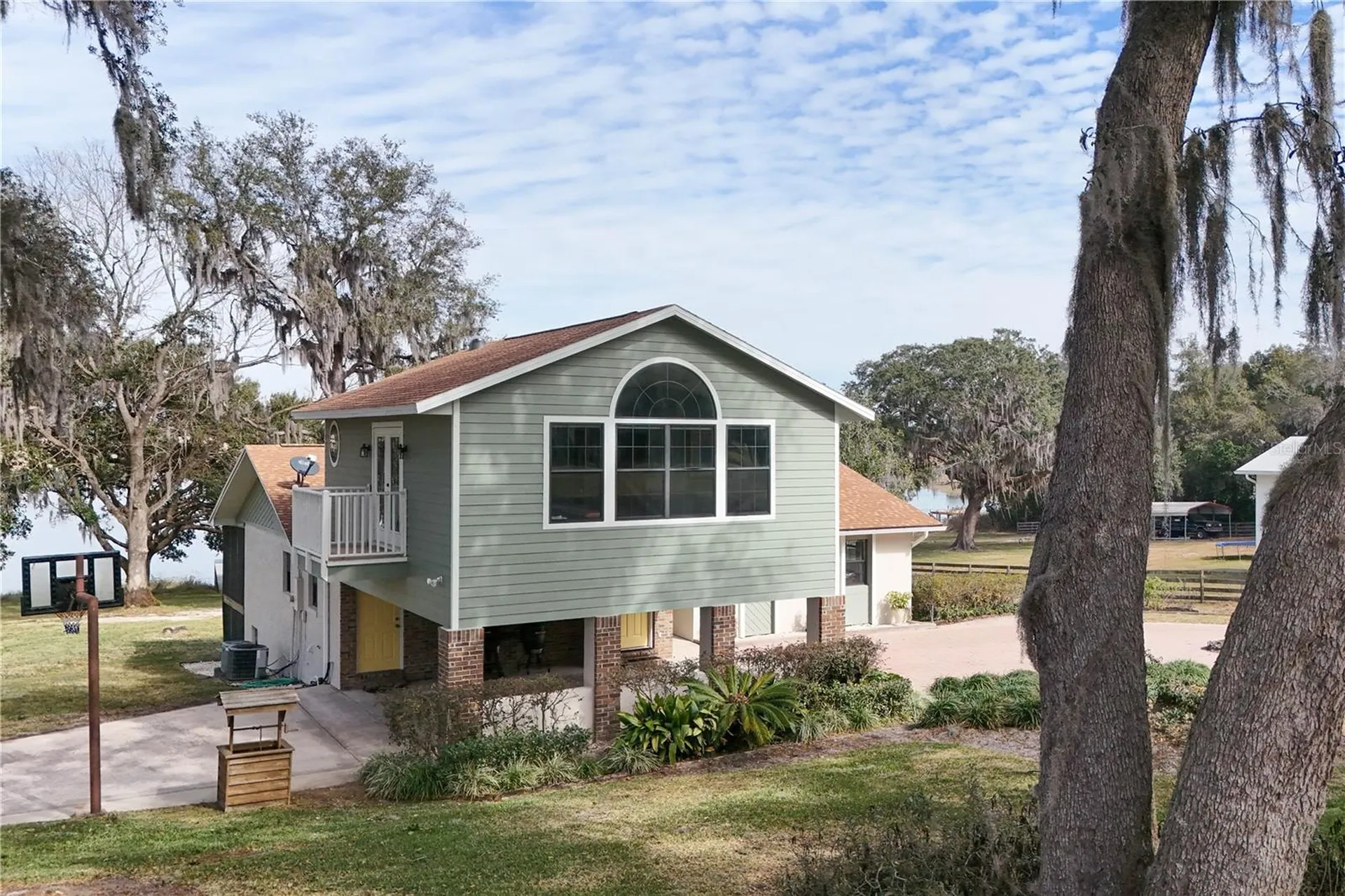 17025 Peru Road Umatilla FL 32784