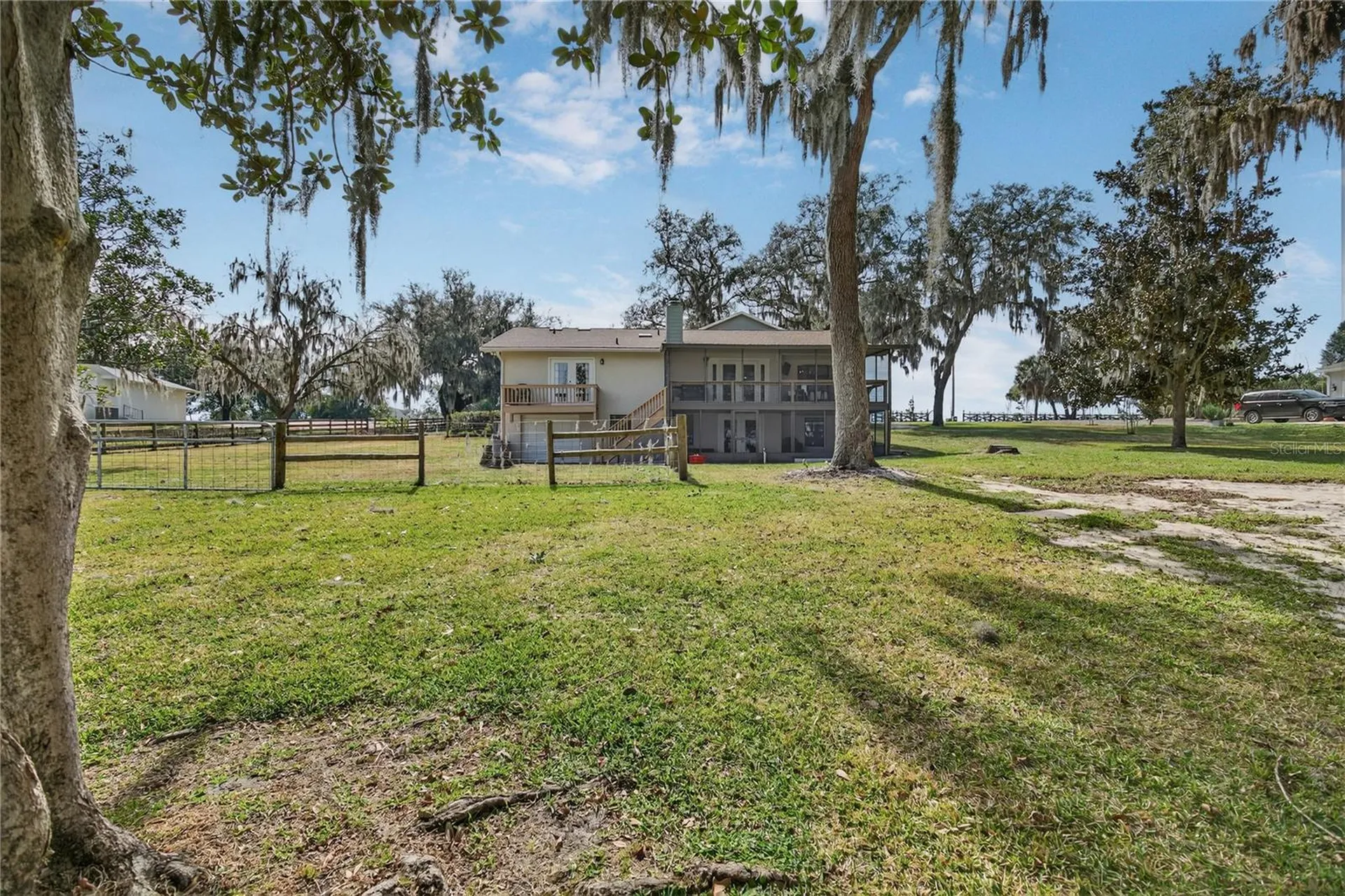 17025 Peru Road Umatilla FL 32784