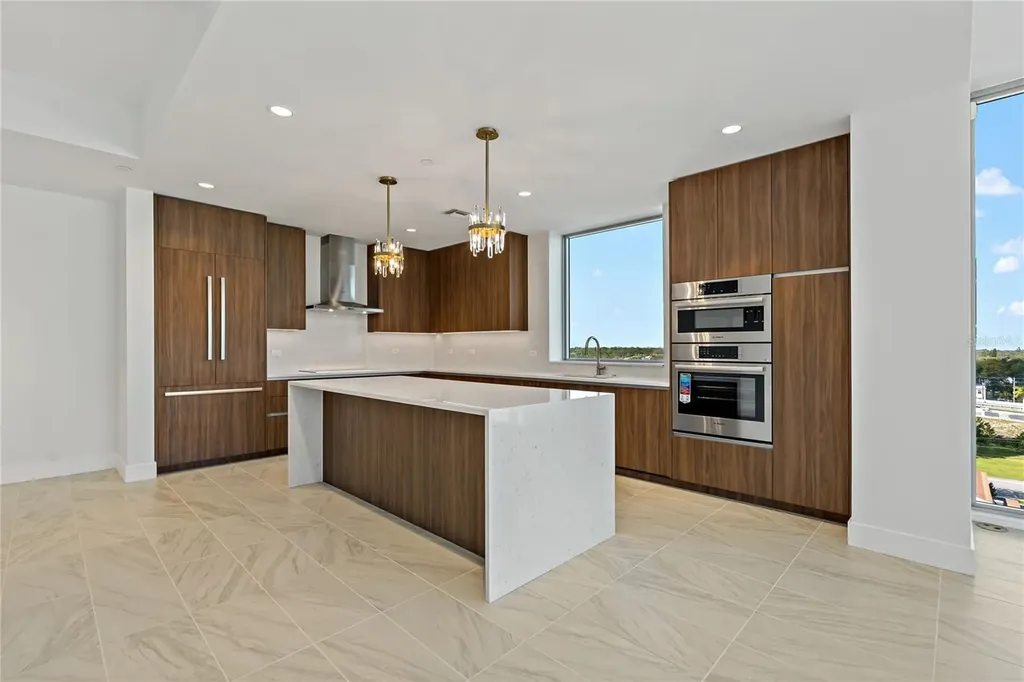 777 3rd Avenue N St Petersburg FL 33701