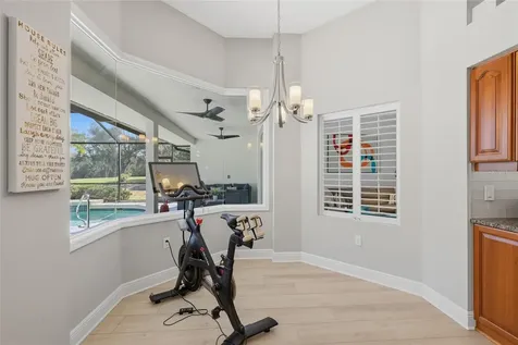 7321 Links Court Sarasota FL 34243