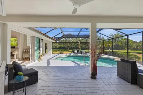 7321 Links Court Sarasota FL 34243