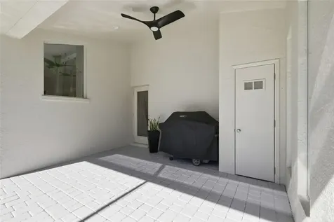 7321 Links Court Sarasota FL 34243