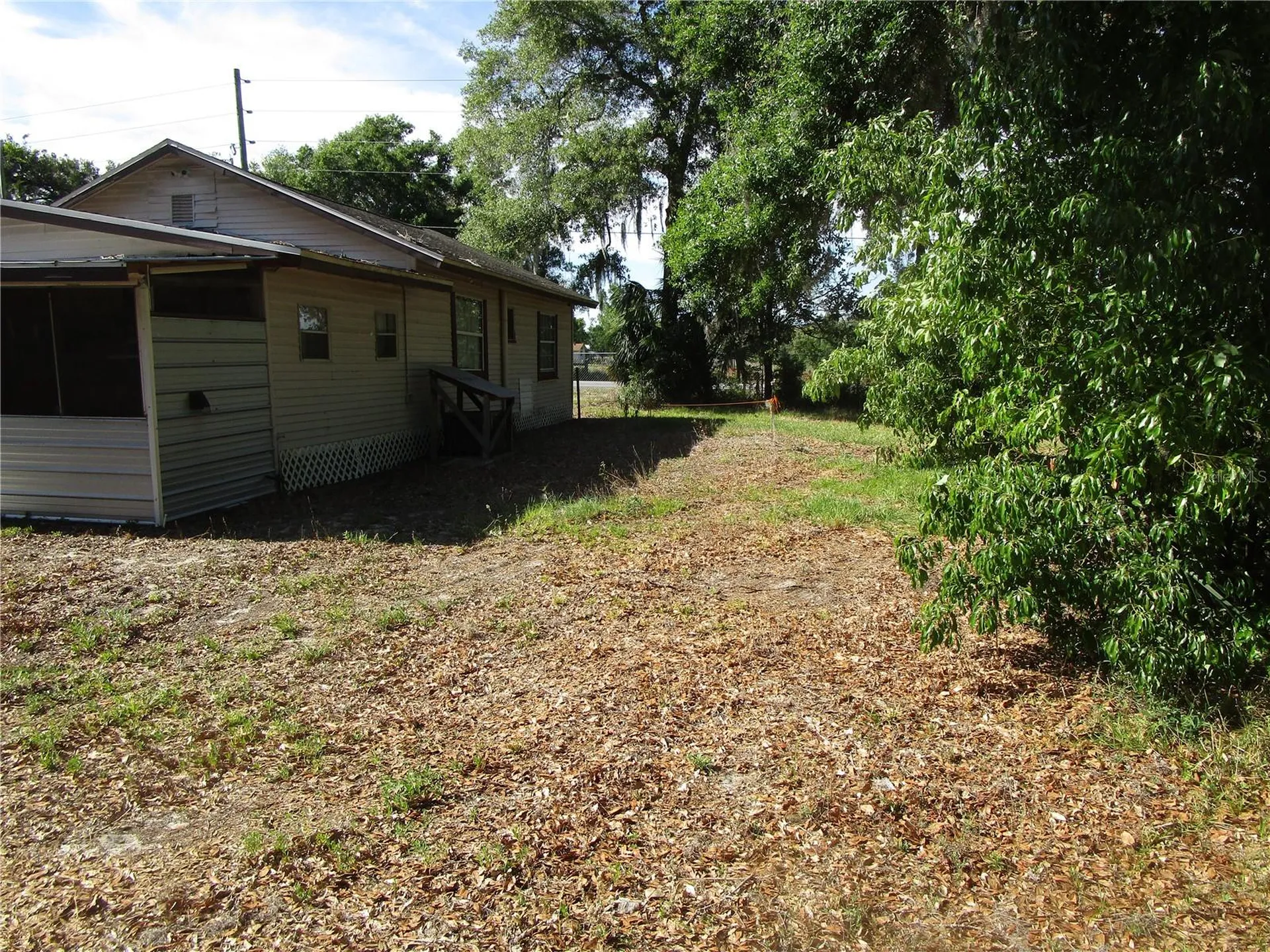 20036 State Road 44 Eustis FL 32736