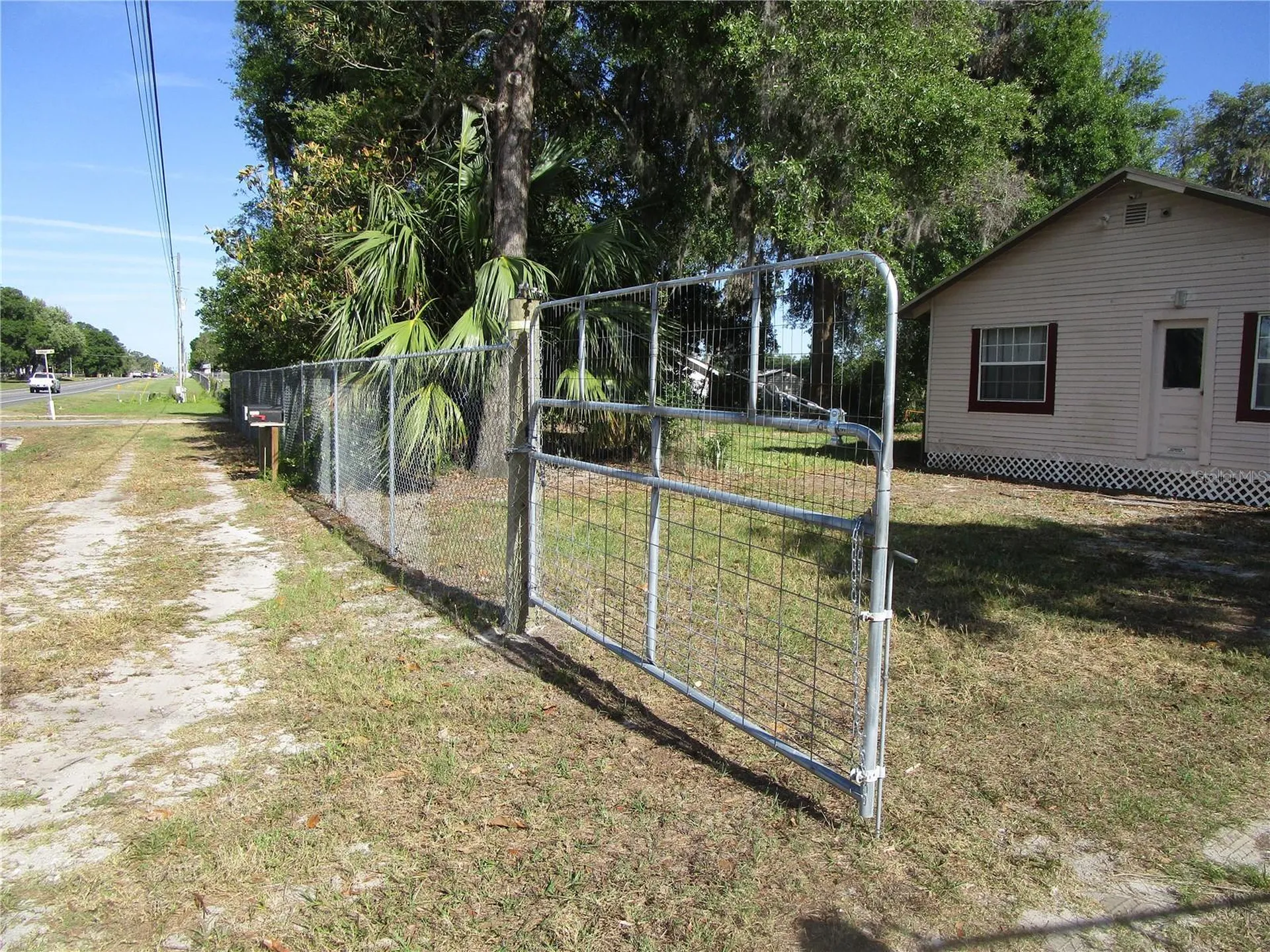 20036 State Road 44 Eustis FL 32736