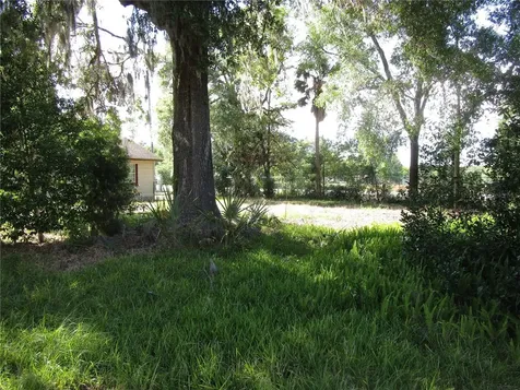 20036 State Road 44 Eustis FL 32736