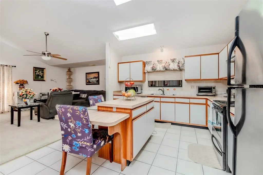 7720 Colebrook Drive Orlando FL 32818