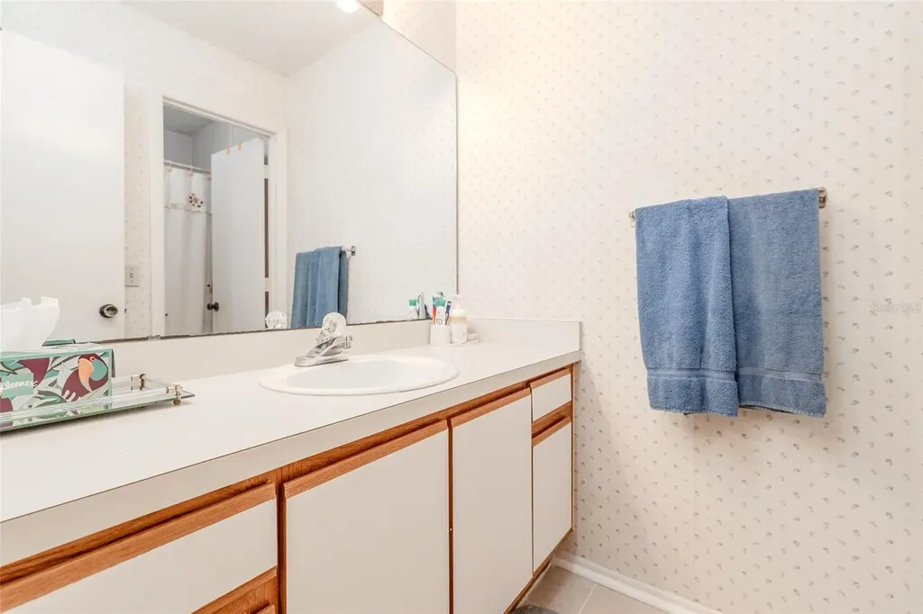 7720 Colebrook Drive Orlando FL 32818