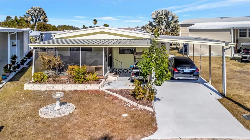 129 E Saint Lucia Loop Apollo Beach FL 33572