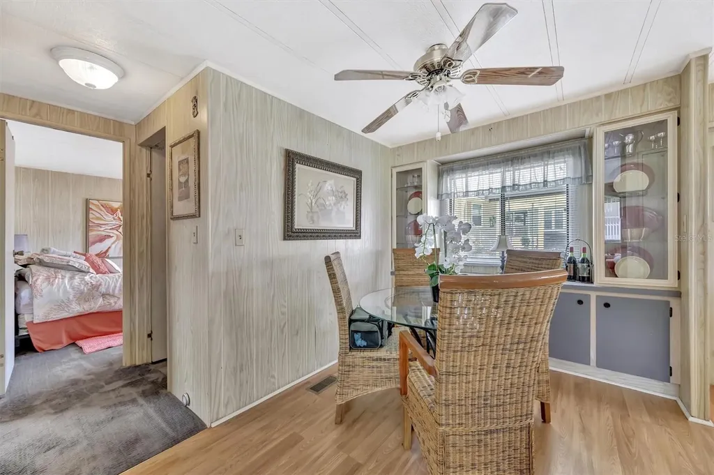 129 E Saint Lucia Loop Apollo Beach FL 33572