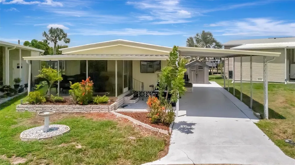 129 E Saint Lucia Loop Apollo Beach FL 33572