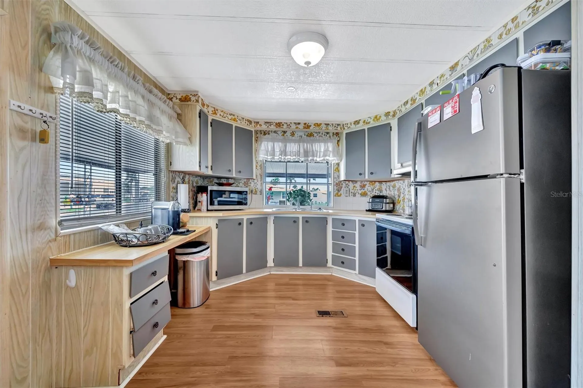 129 E Saint Lucia Loop Apollo Beach FL 33572